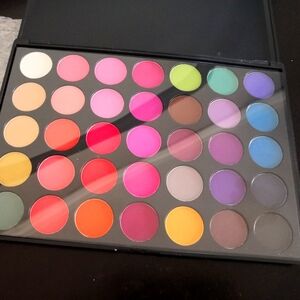New BeBella discontinued shadow palette B35d